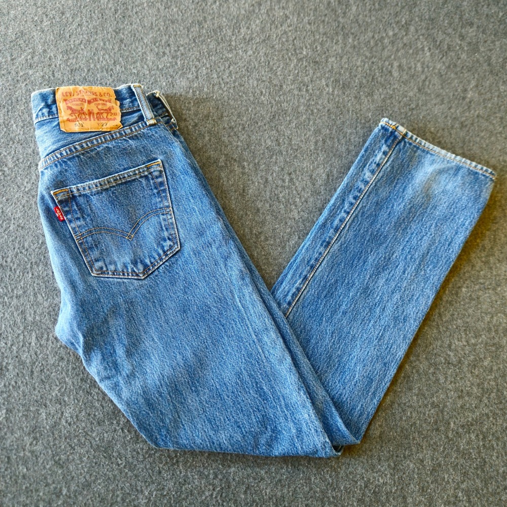 Levi's 501 Straight Leg Faded Jeans 29x30 Iconic Button Fly EUC Americana Indie